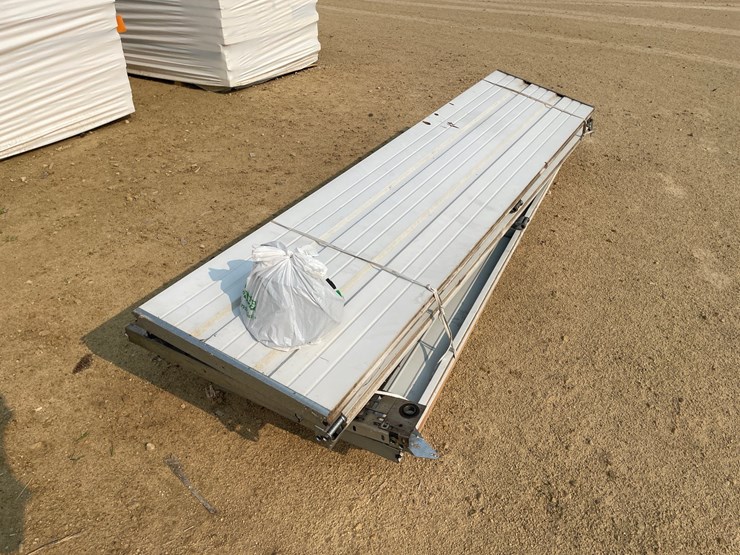 #3841-•-9'-w-x-8't-non-insulated-garage-door-image-3