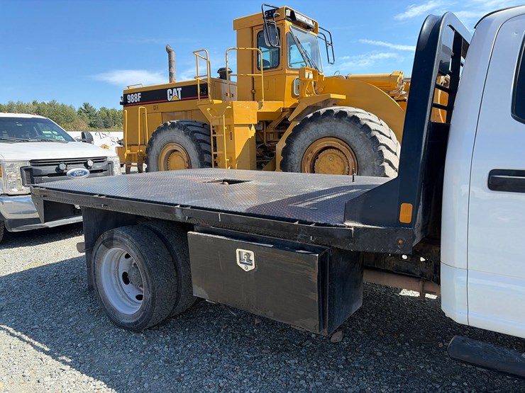 2019-ford-f550-image-14