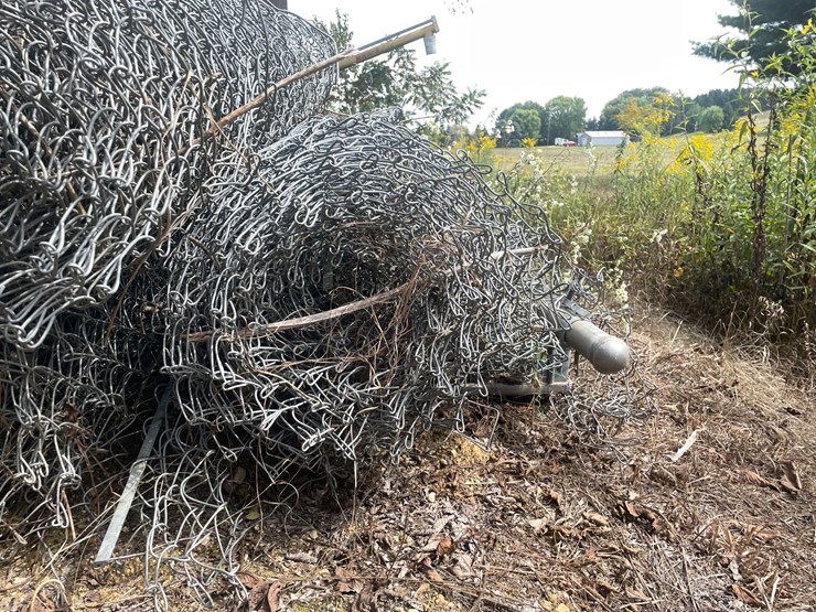 #3859-•-(3)-rolls-of-chain-link-fencing-image-10