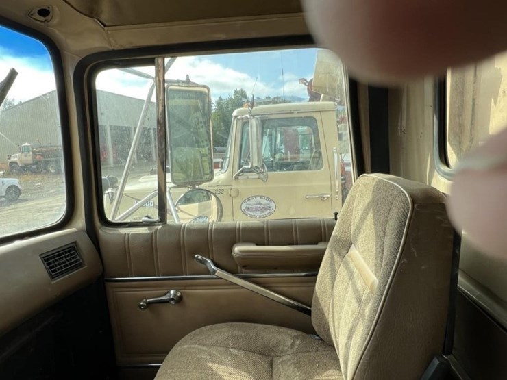 1991-ford-lt9000-image-27