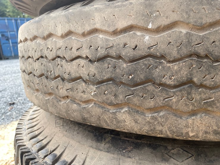 #3860-•-(5)-9.00-x-20.00-rims-and-tires-image-13