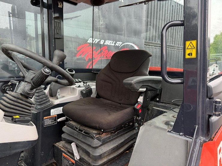 2023-kubota-r540-image-18