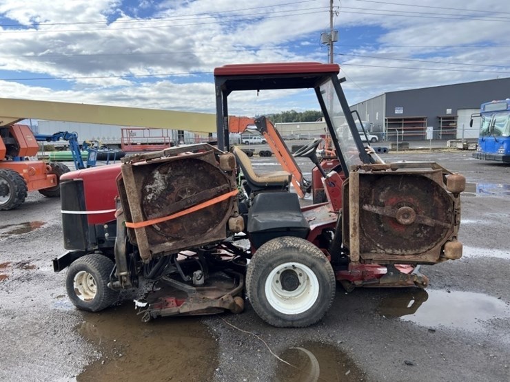 toro-groundsmaster-4700d-image-3