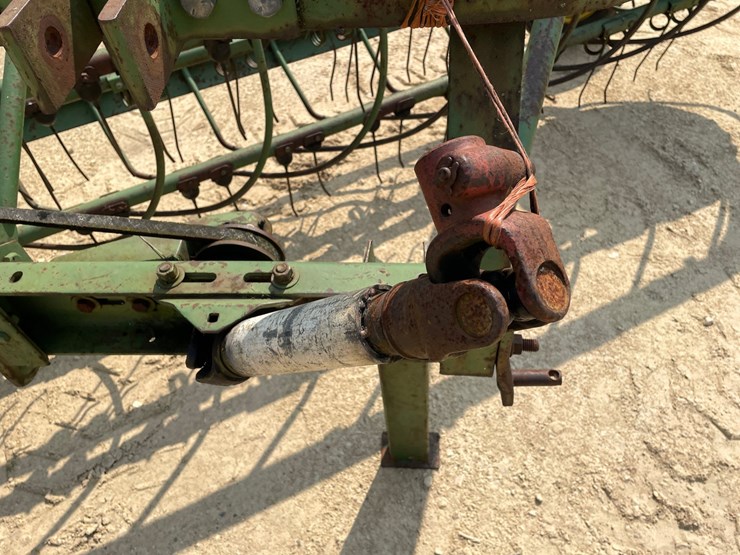 john-deere-350-image-12