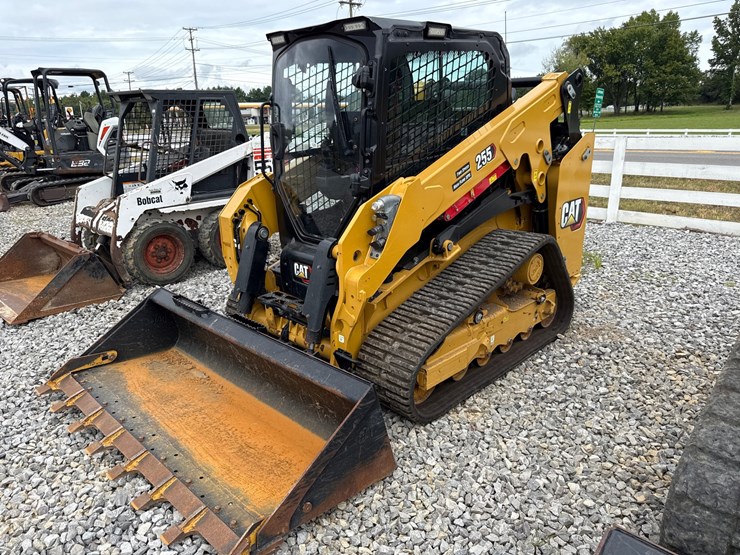 2024-caterpillar-255-image-1