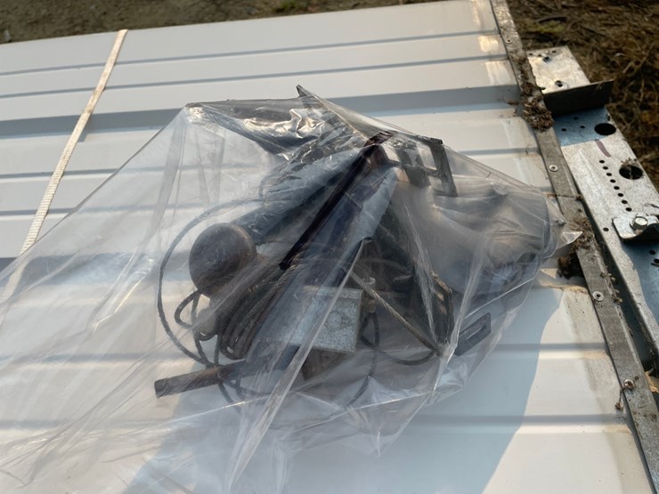 #3836-•-9'-w-x-8't-non-insulated-garage-door-image-14