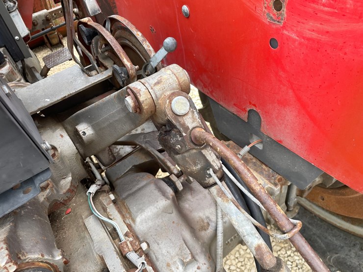 massey-ferguson-265-image-46