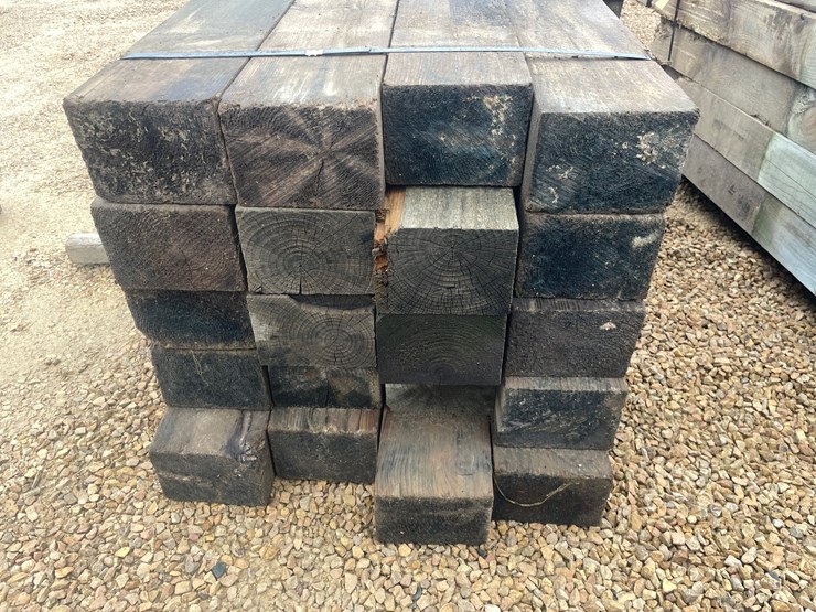 #3886-•-bundle-of-used-guard-rail-posts-image-5