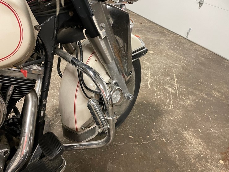 #1251-•-1986-harley-davidson-electric-glide-classic-motorcycle-(has-wi-title)-image-21