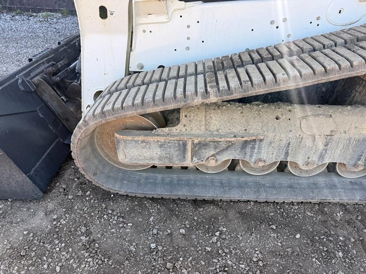 2023-bobcat-t770-image-17