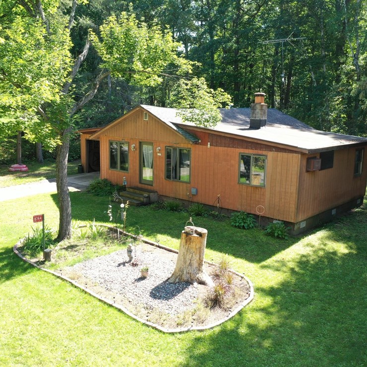#61000 • 2 Bedroom 1 Bath Home - 8744 Musky Point Rd, Tomahawk WI