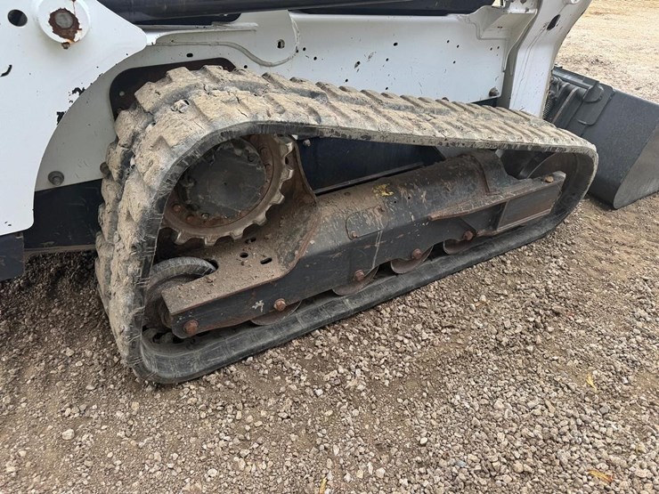 2018-bobcat-t630-image-18