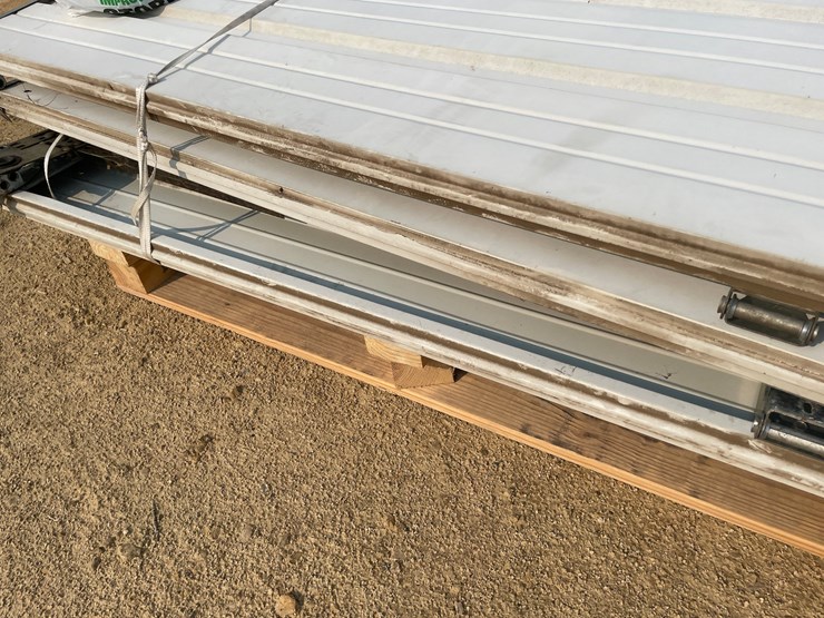 #3841-•-9'-w-x-8't-non-insulated-garage-door-image-14