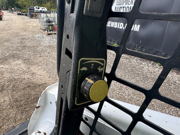 2018-bobcat-t630-image-26
