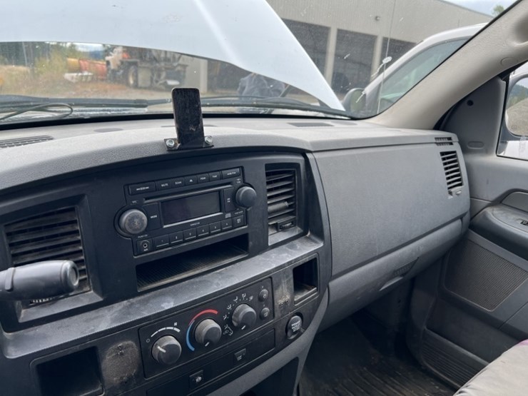 2008-dodge-ram-2500-image-32