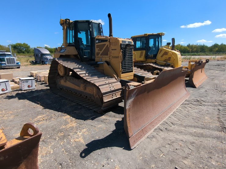 2015-caterpillar-d6n-lgp-image-3
