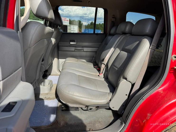2004-dodge-durango-image-18