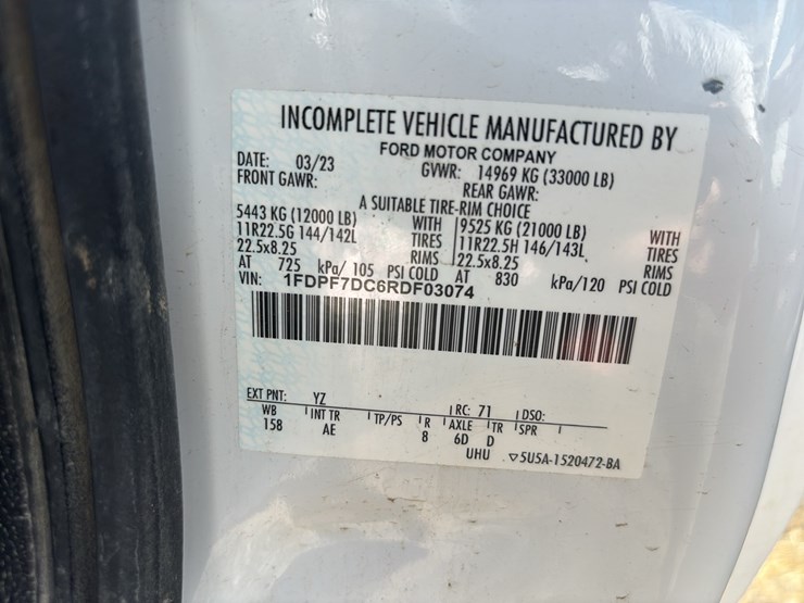 2024-ford-f750-image-24