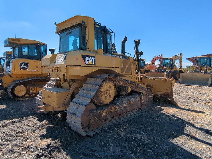 caterpillar-d6t-xl-image-4