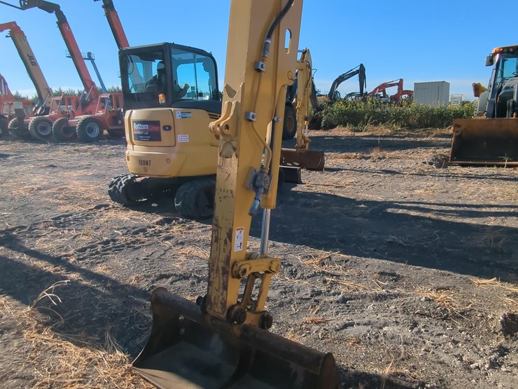 2024-kobelco-sk55srx-7-image-7
