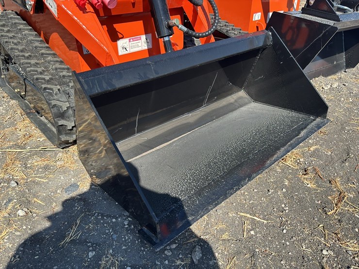 new-ats-t460-mini-track-loader-image-3