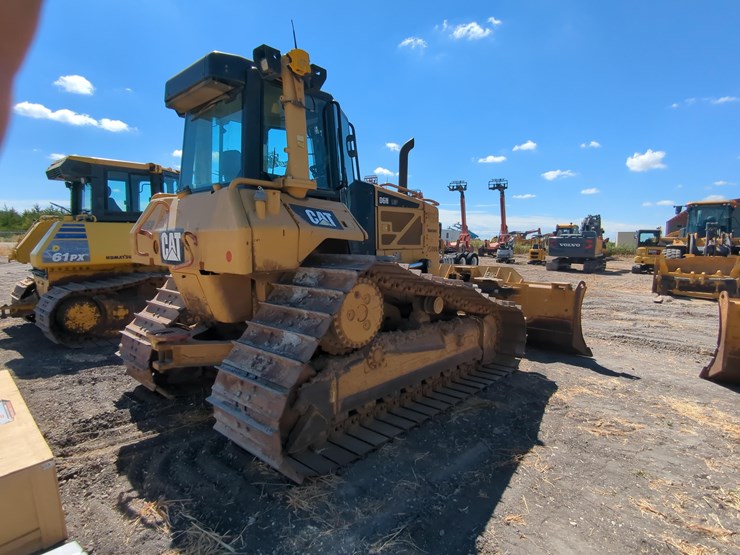 2015-caterpillar-d6n-lgp-image-20