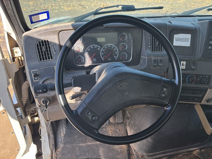 2007-sterling-l7500-image-20