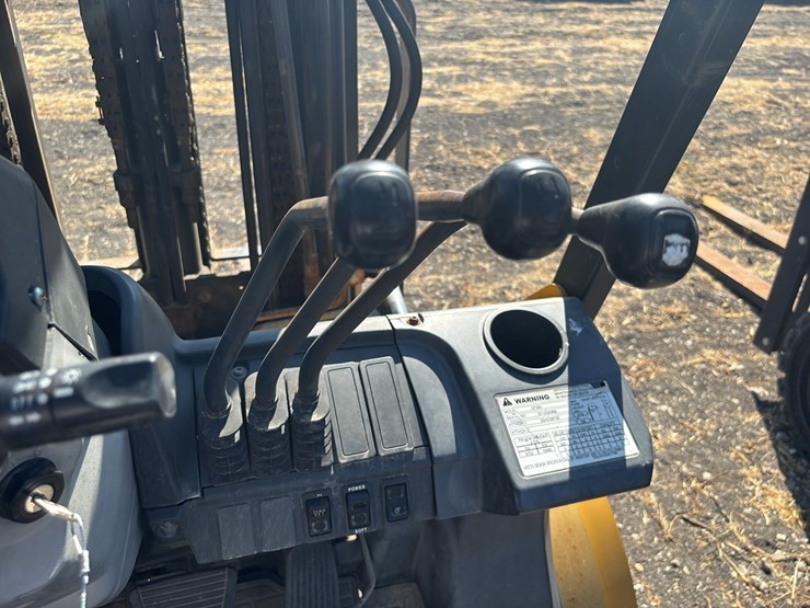 2022-caterpillar-gp30n-image-9