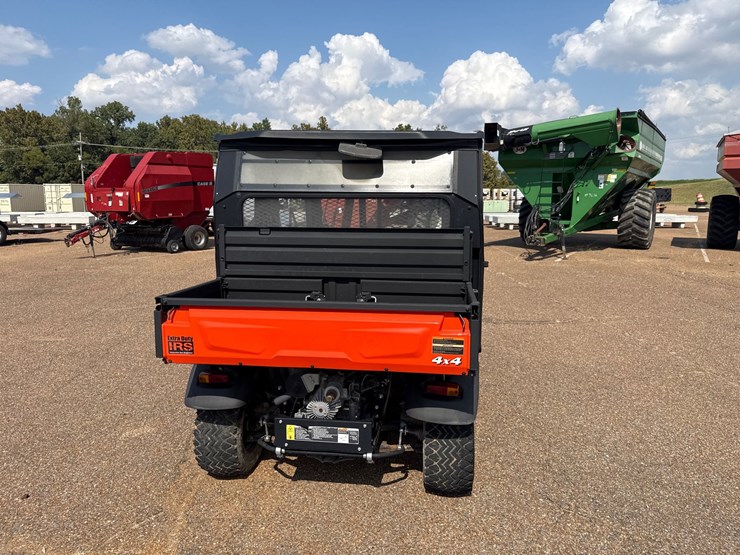 2017-kubota-rtvx1140-image-6
