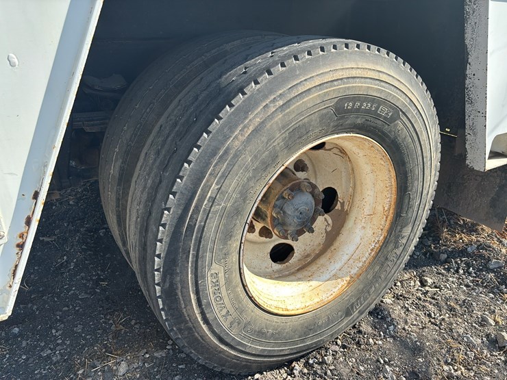 2007-sterling-l7500-image-7