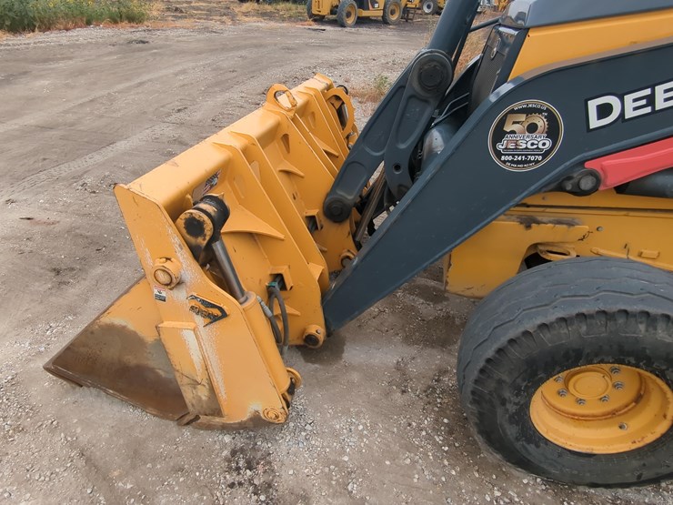 2021-deere-710l-image-10