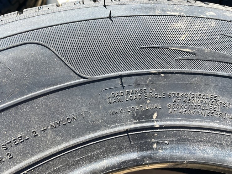 #2202-•-(4)-road-guider-qh100-st205/75r15-radial-trailer-tires-image-7