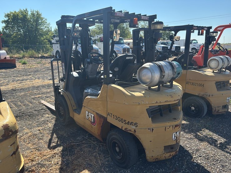 2022-caterpillar-gp30n-image-5
