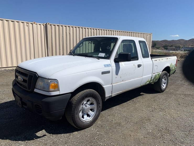 2011-ford-ranger-xlt-image-1