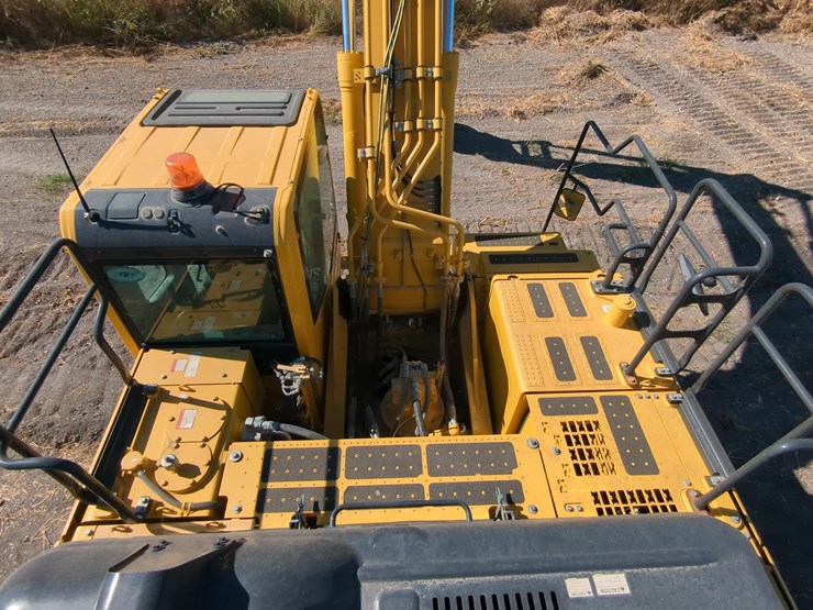 2022-komatsu-pc360-lc-11-image-24