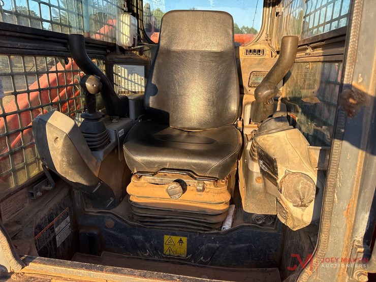 2019-kubota-svl95-2s-image-16