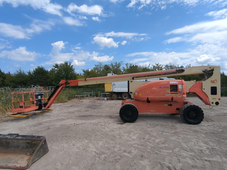 jlg-800aj-image-1