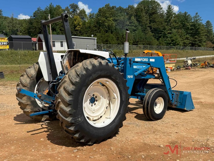 ford-7610-image-4