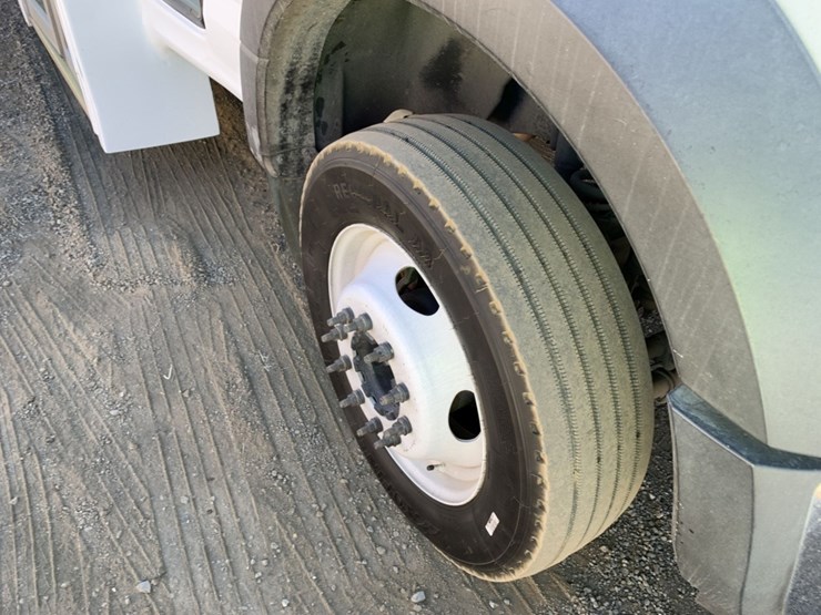 2019-ford-f550-xl-image-12