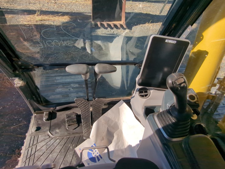 2023-kobelco-sk260-lc-11-image-27