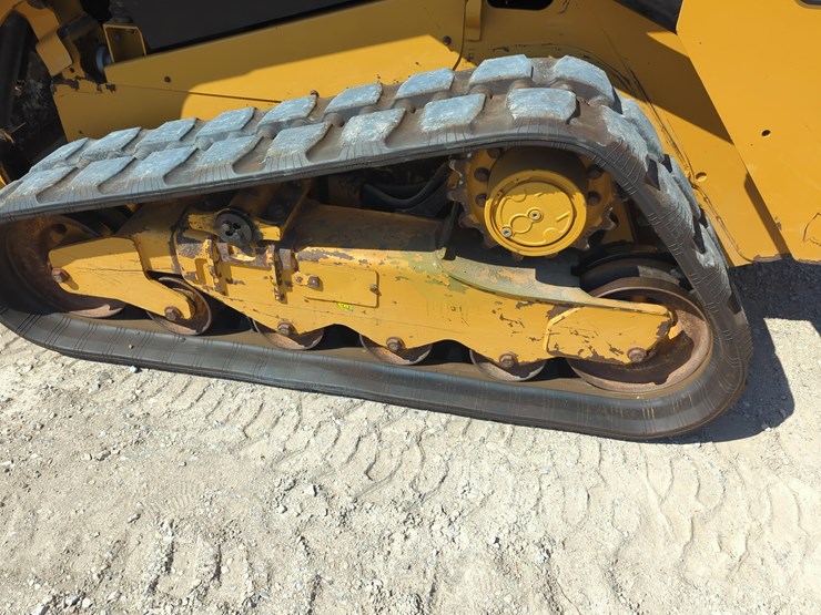 2021-caterpillar-259d-image-6