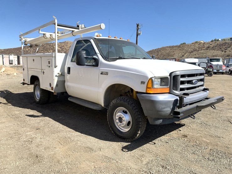 2001-ford-f350-xl-image-2