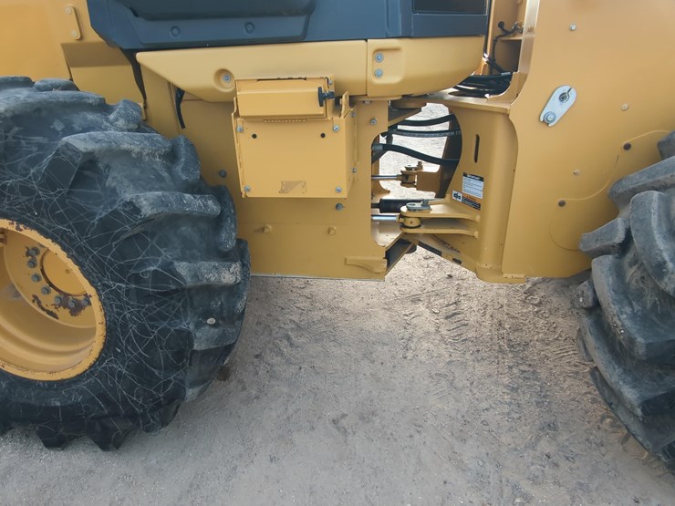 2022-deere-544p-image-10