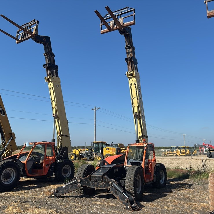 JLG 1055