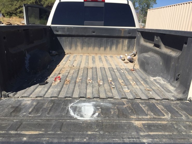 2015-chevrolet-silverado-ltz-crew-cab-pickup,-image-12