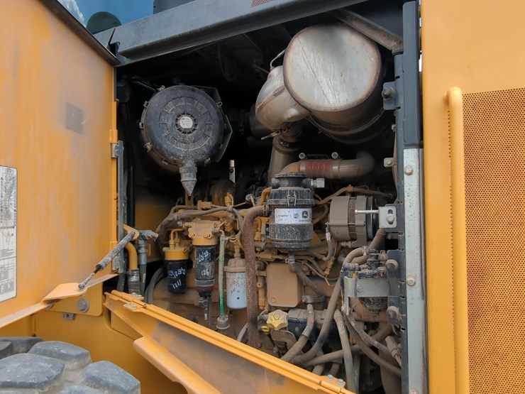 2024-deere-644p-image-12