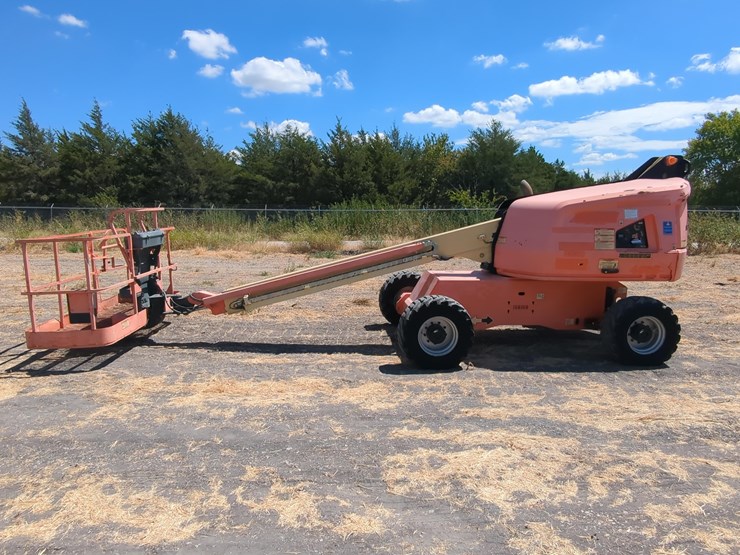 jlg-400s-image-1