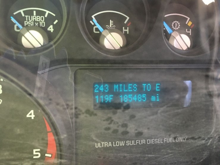 2013-ford-f550-xl-image-7