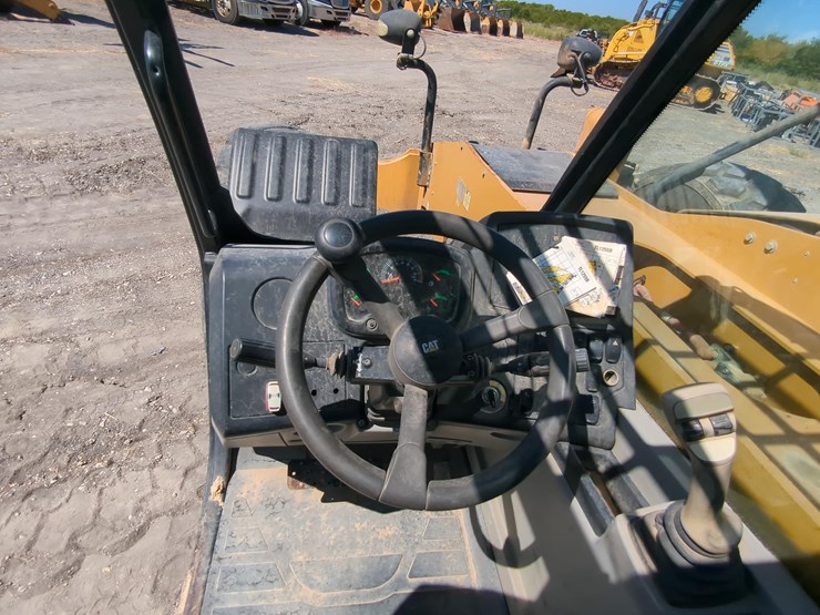 2019-caterpillar-tl1255d-image-12