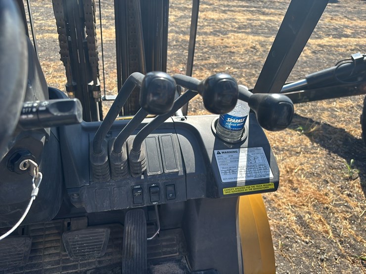 2023-caterpillar-gp30n-image-9